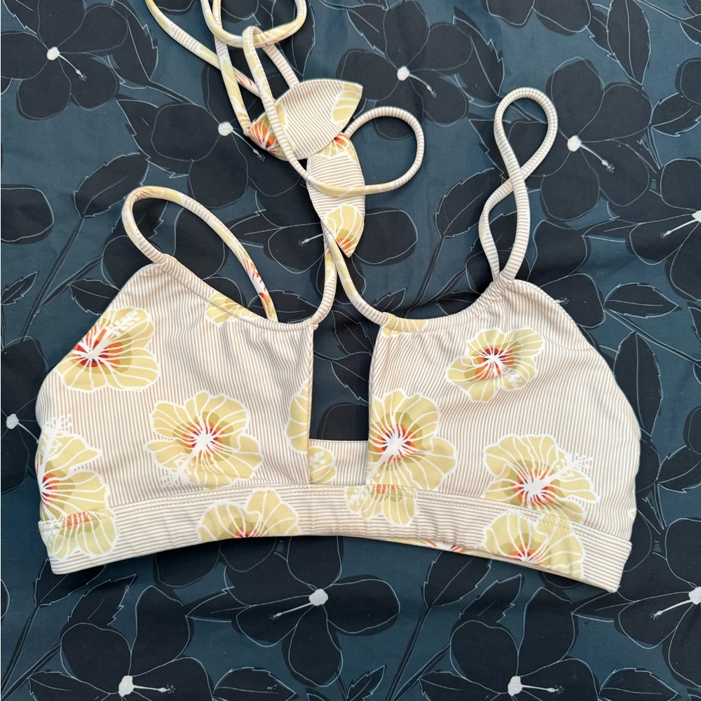 Benoa top